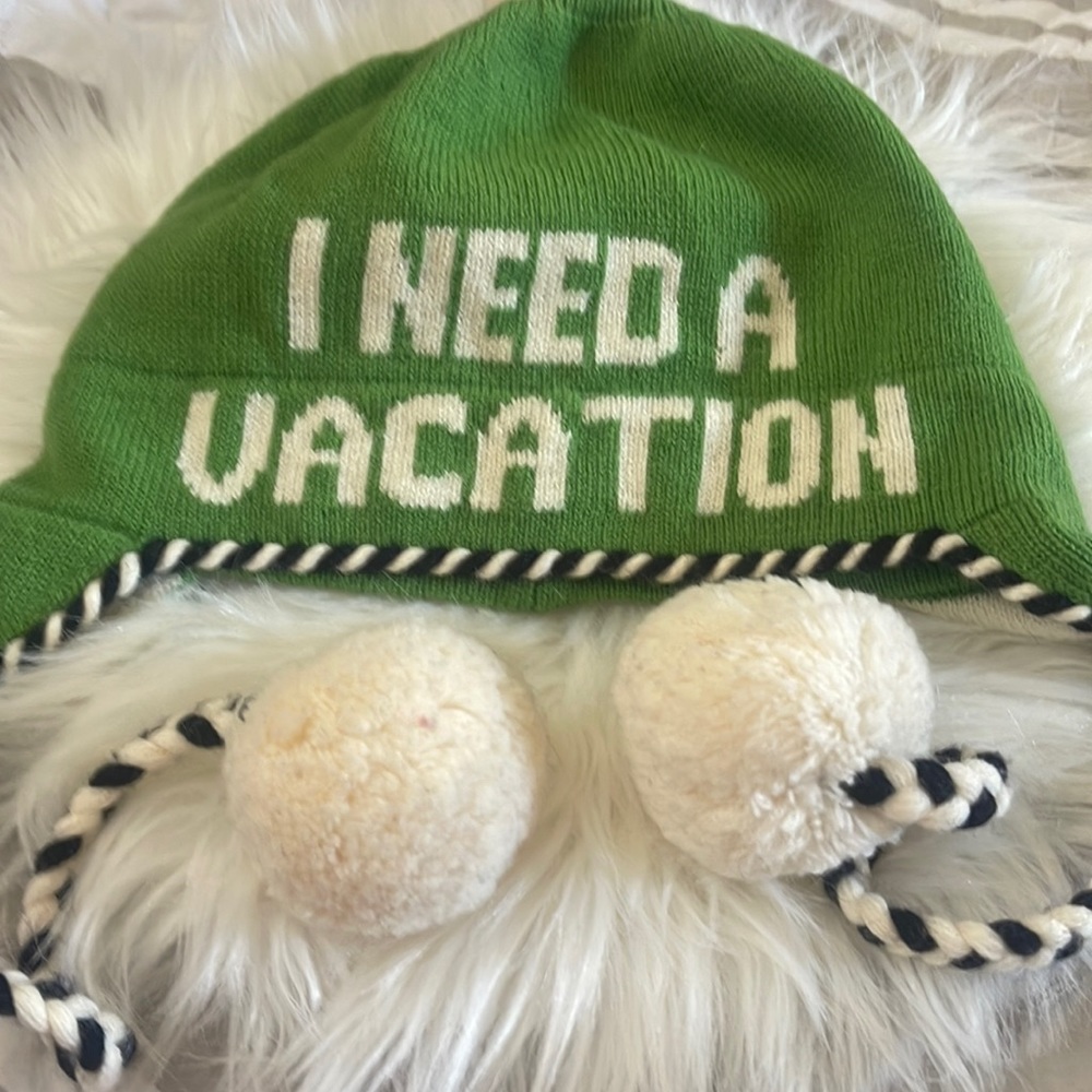Kate spade authentic - green preowned winter hat “ I Need A Vacation”!